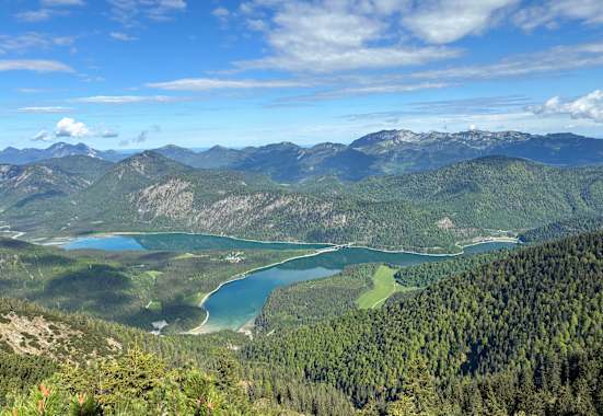 Blick auf den Silvensteinsee im Karwendel