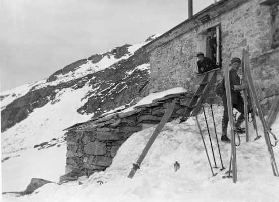 Die Kürsingerhütte am Großvenediger.