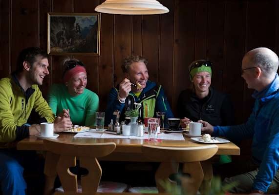 Eine Gruppe von Bergführern in der Postalm