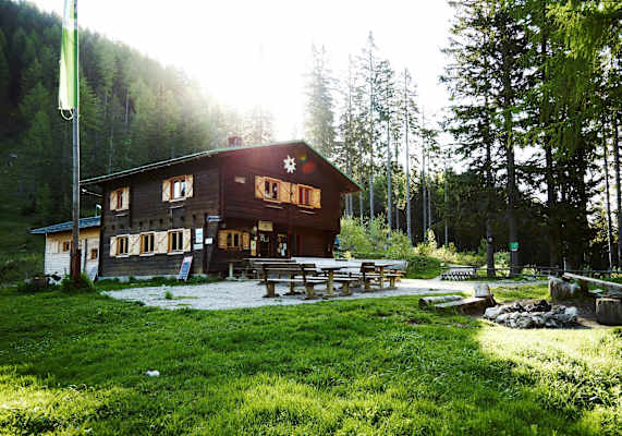 Holzhaus auf der Alm