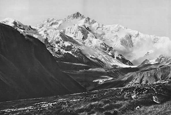 Der Kangchendzönga (8.598 m) auf einer historischen Aufnahme