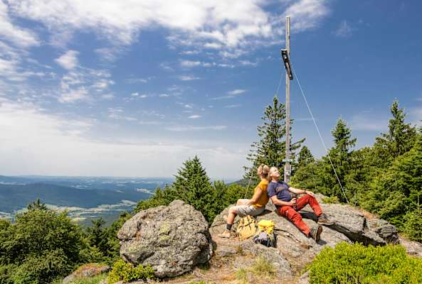 Eine wohlverdiente Pause am Mühlriegel mit herrlicher Aussicht.