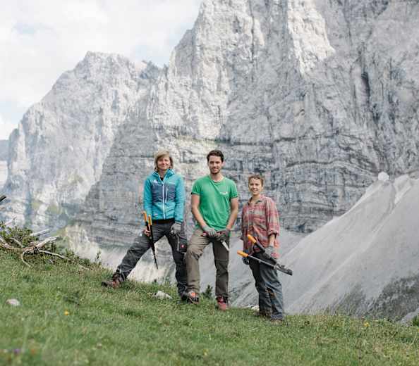 Freiwilligenarbeit in den Bergen – hier auf der Lalidersalm
