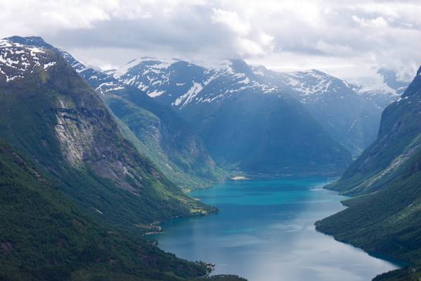 Wandern Klettersteig Fjord Norwegen Bergwelten