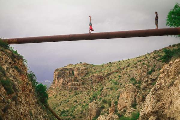 Handstand Pipeline Armenien