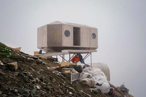 Neues Glocknerbiwak Salewa3000