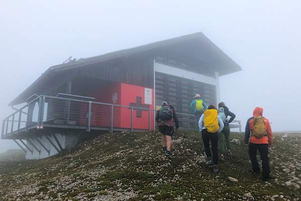 Am Gipfel des Zehners