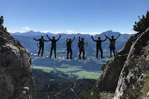 Bergsteiger im Klettersteig am Stoderzinken