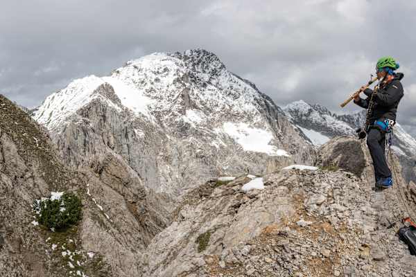 Manu Delago Parasol Peak