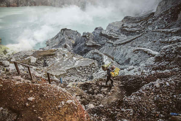 Am Schwefelberg auf Java