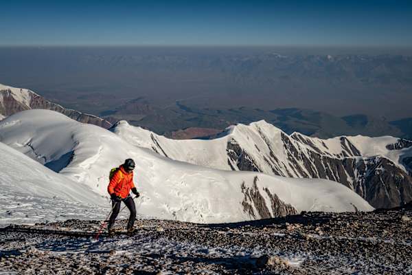 Dominik Salcher Pik Lenin Sky Race