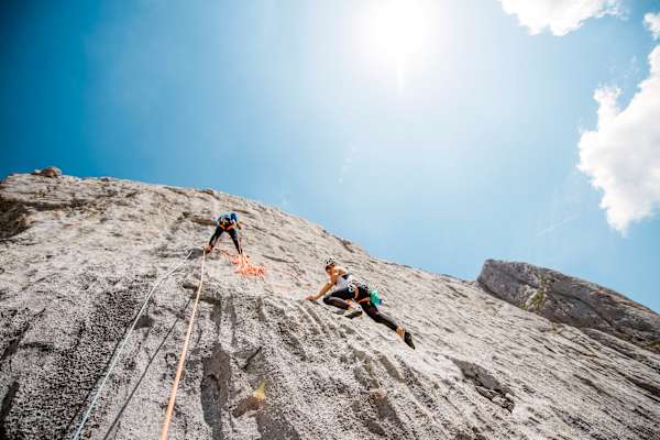 Klettern in der Torsäulen-Tour „Heiße Liebe“