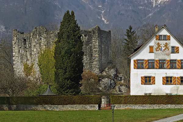 Burg Forstegg in Salez (Gemeinde Sennwald)