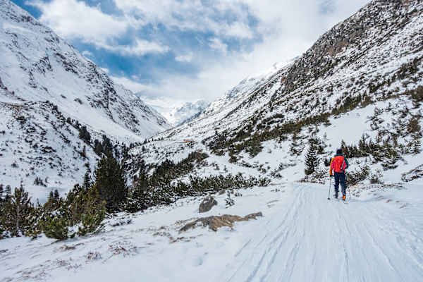 Am Weg von Vent durch das Niedertal zur Martin-Busch-Hütte