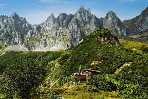 Die Ackerlhütte im Kaisergebirge in Tirol (Österreich)