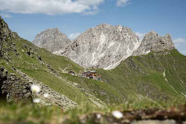 Die Innsbrucker Hütte in den Stubaier Alpen wurde Ende Juni von einem heftigen Gewitter-Unwetter heimgesucht