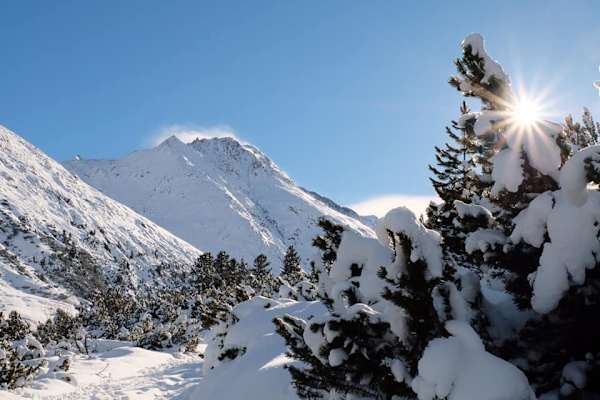 Auch in den Ötztaler Alpen hat sich hin und wieder die Sonne gezeigt, sodass sich die Schneelandschaft in ihren vollen Pracht präsentieren konnte