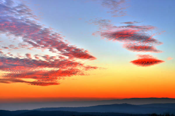 Abendstimmung im Leithagebirge bei der Franz-Josef-Warte am Steinerwegberg mit Blick Richtung Rosaliengebirge
