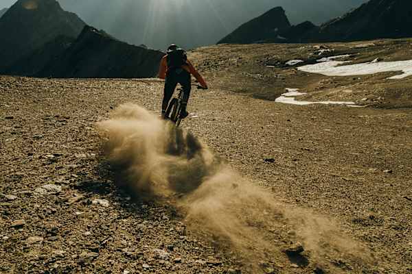 Unübliches Terrain in den heimischen Bergen, wie Powder im Winter nur mit dem Fahrrad