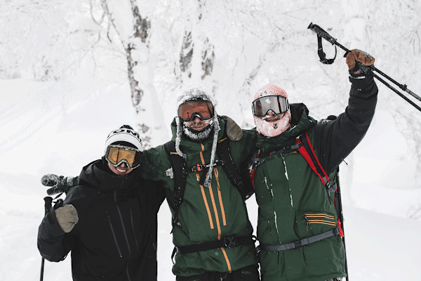 Glückliche Menschen (von links nach rechts): Filmer Sebastian Höllwart, Josh und DAniel