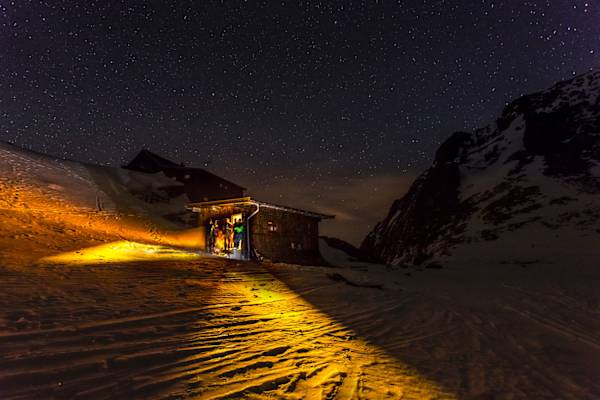 Wildseeloderhaus Winterraum bei Nacht