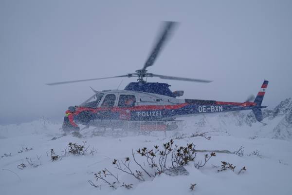 Schlechtes Wetter kann zu einem Abbruch des Rettungseinsatzes führen.