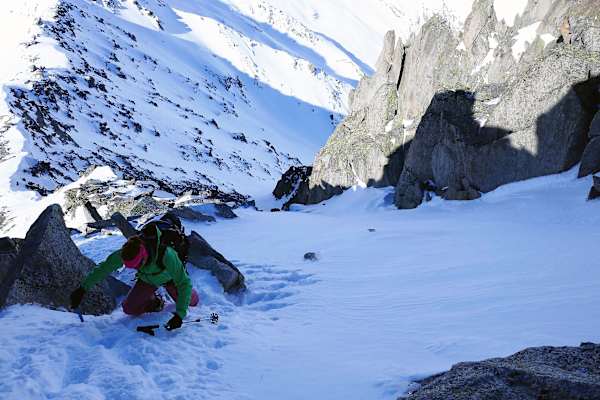 Skitour auf den Lochberg in den Urner Alpen in der Schweiz