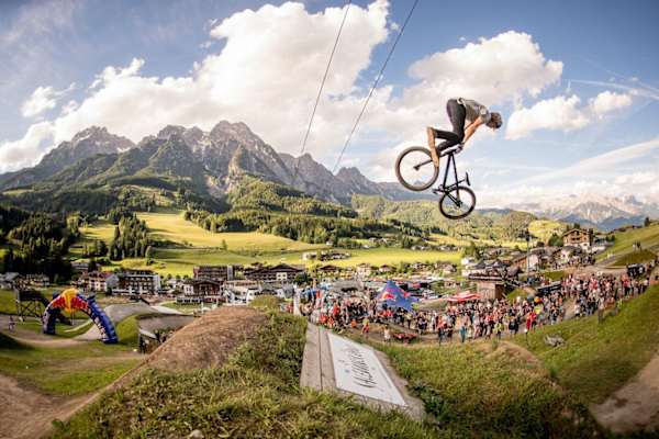 Out of Bounds Festival: „26TRIX“