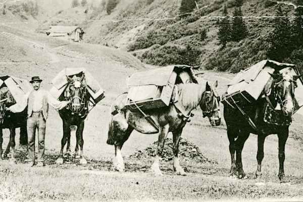 Säumer am Hochtannbergpass in Vorarlberg