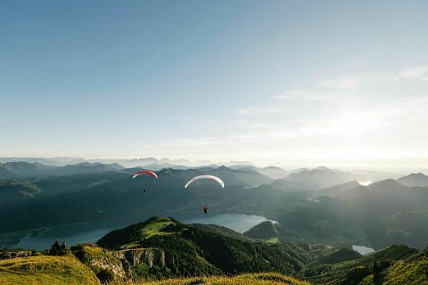 Gleitschirmflieger nutzen den Schafberg gerne als Startpunkt für tolle Flüge durch das Salzkammergut.