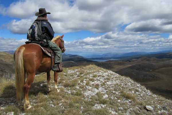 Die Entdeckung der Einsamkeit: Pferdereiten in Mazedonien