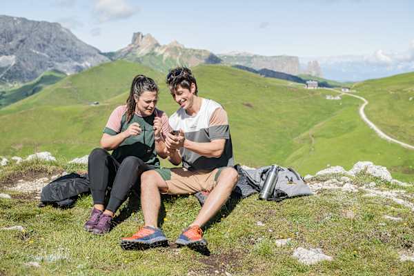 Mit der praktischen App ist man auch unterwegs immer gut informiert.