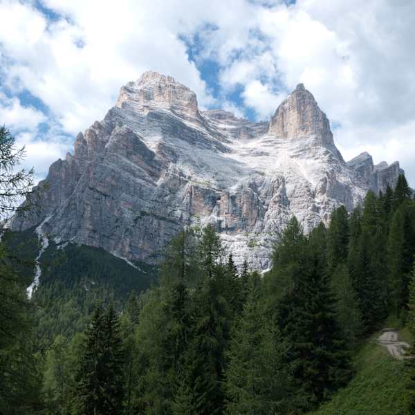 Monte Pelmo (3.172m), von den Einheimischen auch „Gottes Lehnsessel“ genannt.
