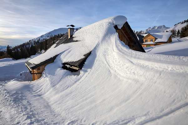 Einer der schneereichsten Orte der Alpen, die knapp 2.000 m hohe Tauplitz in der Steiermark