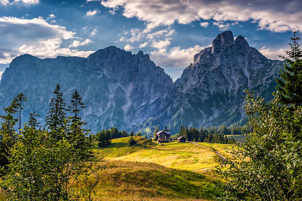 So schön liegt die Mödlinger Hütte 