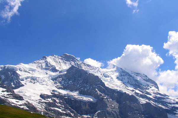 Die Nordseite der Jungfrau von der Kleinen Scheidegg aus gesehen