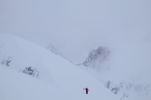 Omvegen till Helvetestinden