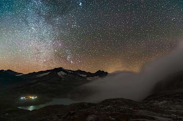 Rudolfshütte und Weißsee unter den Sternen