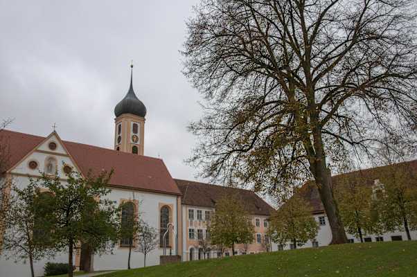 Bayerisch-schwäbischer Jakobswegs: Kloster Oberschönenfeld
