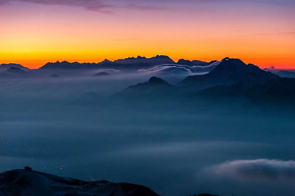 Der Dobratsch im Sonnenaufgang