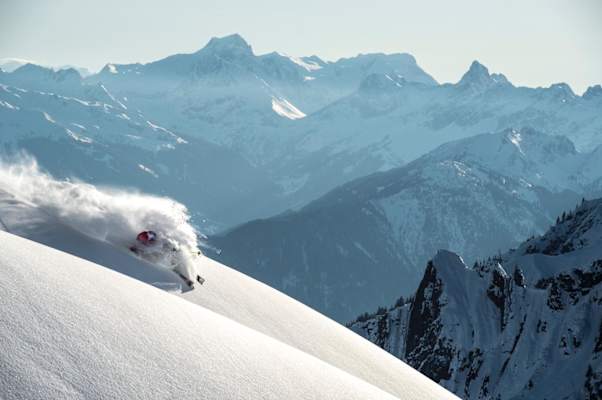 „Nadine Wallner – Tiefschnee am Arlberg“