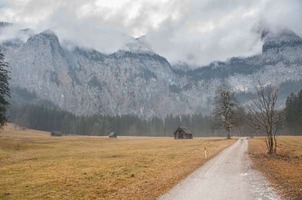 Höhlen-Expedition in den Weißenbacher Mauern