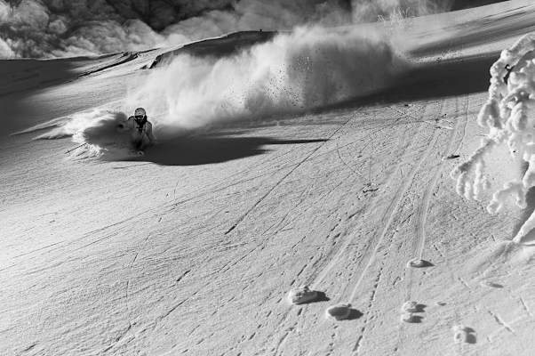 Ein Grund warum Luca dem Wettkampfleben den Rücken gekehrt hat: Turns im Pulverschnee
