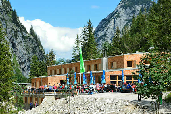 Höllentalangerhütte