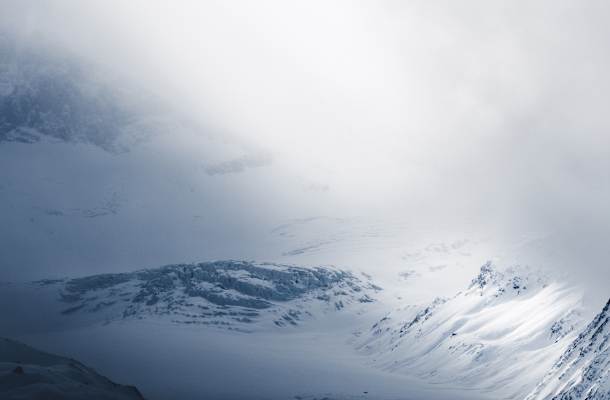 Die ersten Sonnenstrahlen des Tages in Verbier 