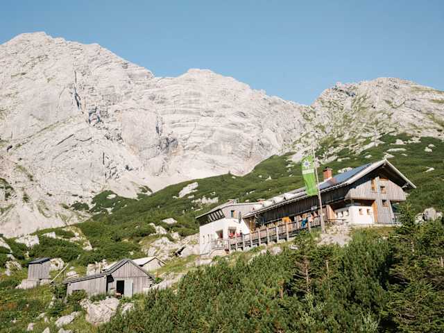 Hesshütte, Steiermark, Berge im Hintergrund