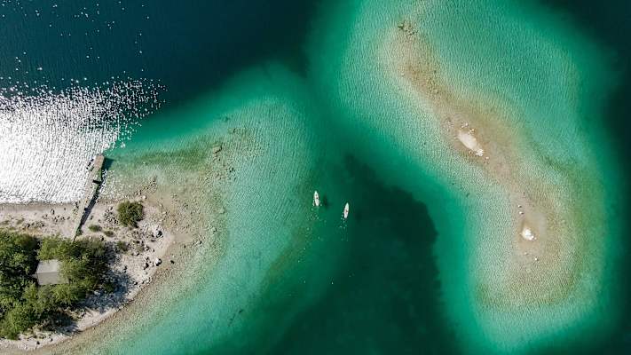 SUP-Fahrer am Eibsee