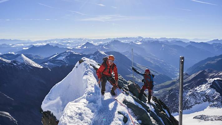 Von der Hütte sind es noch 300 Höhenmeter bis zum Gipfel des Großglockners