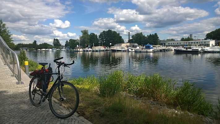 Radfahren im Ruppiner Seenland: Auf den Spuren von Theodor Fontane