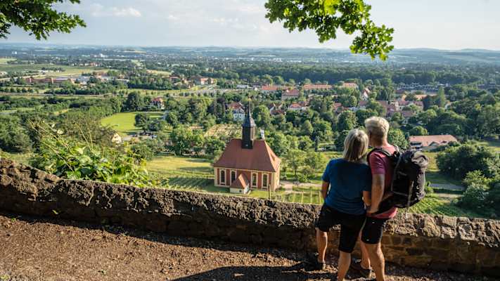 Die evangelische Weinbergkirche „Zum Heiligen Geist“ ist eine barocke Dorfkirche im Dresdner Stadtteil Pillnitz.